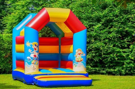 alcohol mi Por cierto Razones para rentar un inflable para las fiestas infantiles