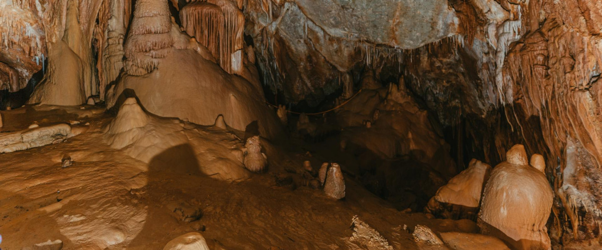 Cueva de valdelajo sahelices