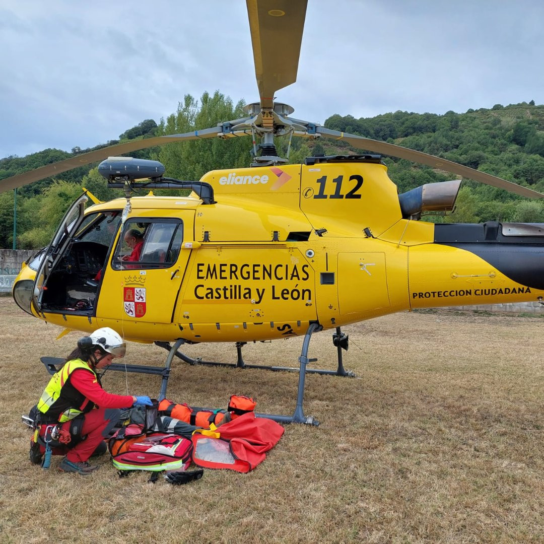 Helicoptero 112 rescate corullon