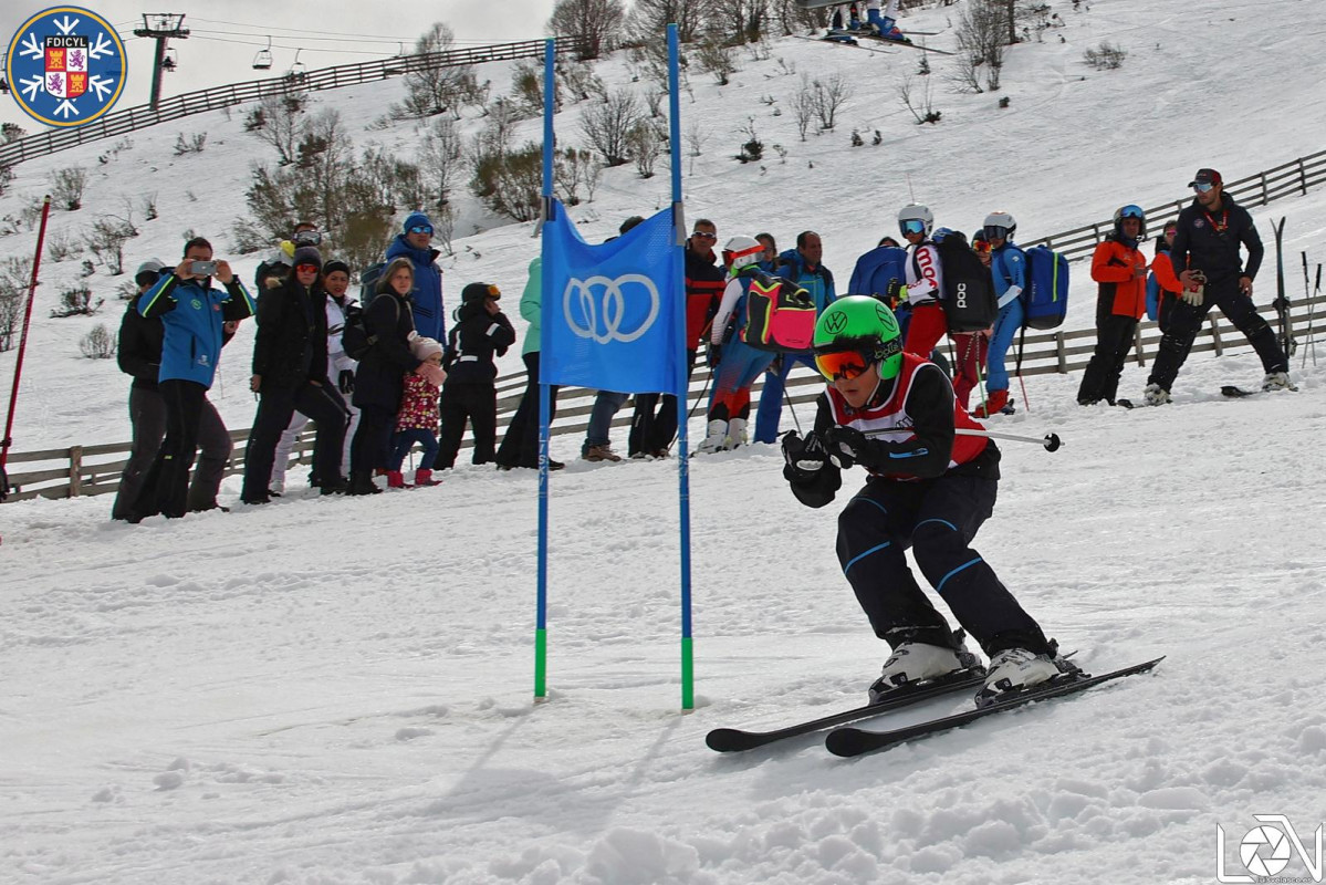 Leones chema blanco campeon cyl esqui alpino Peu00f1anevares Lillo (4)