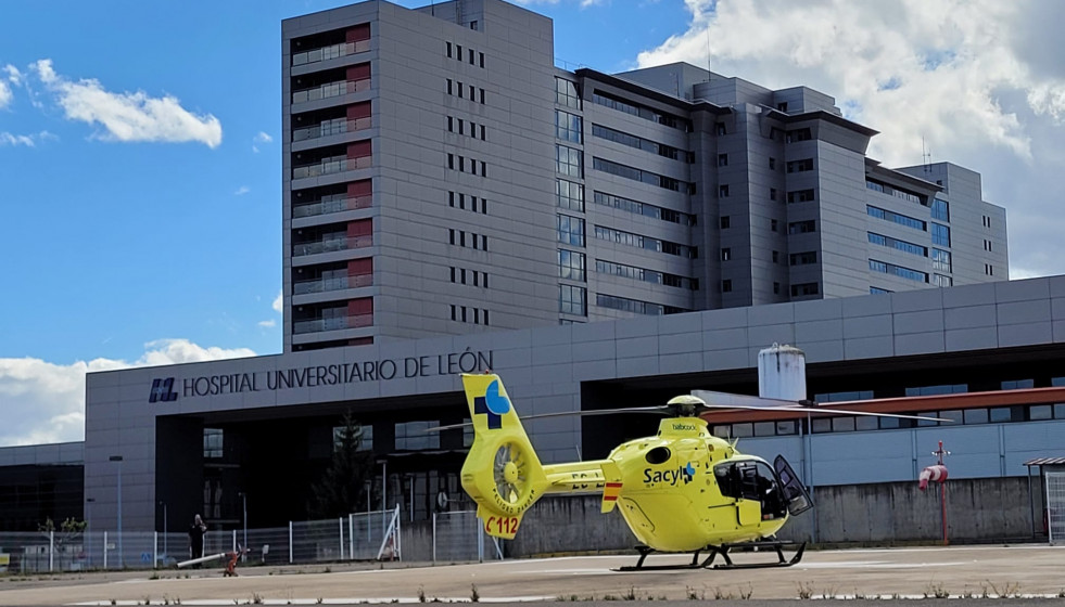 Helicptero 112 sacyl hospital Carlos Fernandez Moran 3
