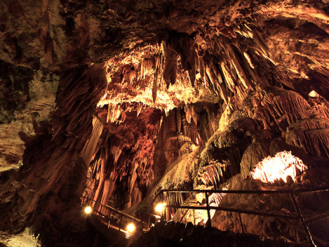 Cuevas de Valporquero