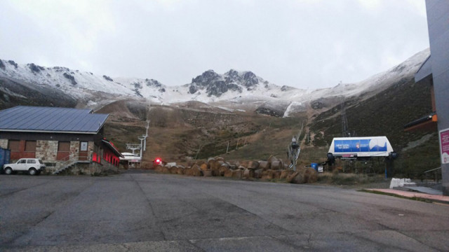 Nieve en el Puerto de San Isidro