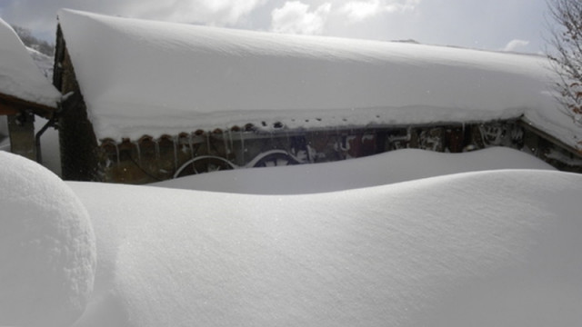 http://nieveycumbres.foroactivo.com/t155-gran-nevada-en-el-valle-del-cea-prioro-y-tejerina-leon-febrero-2015