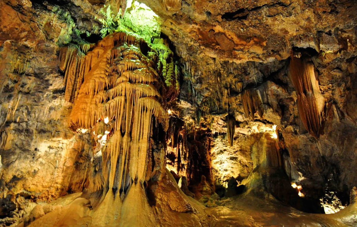 Cuevas Valporquero