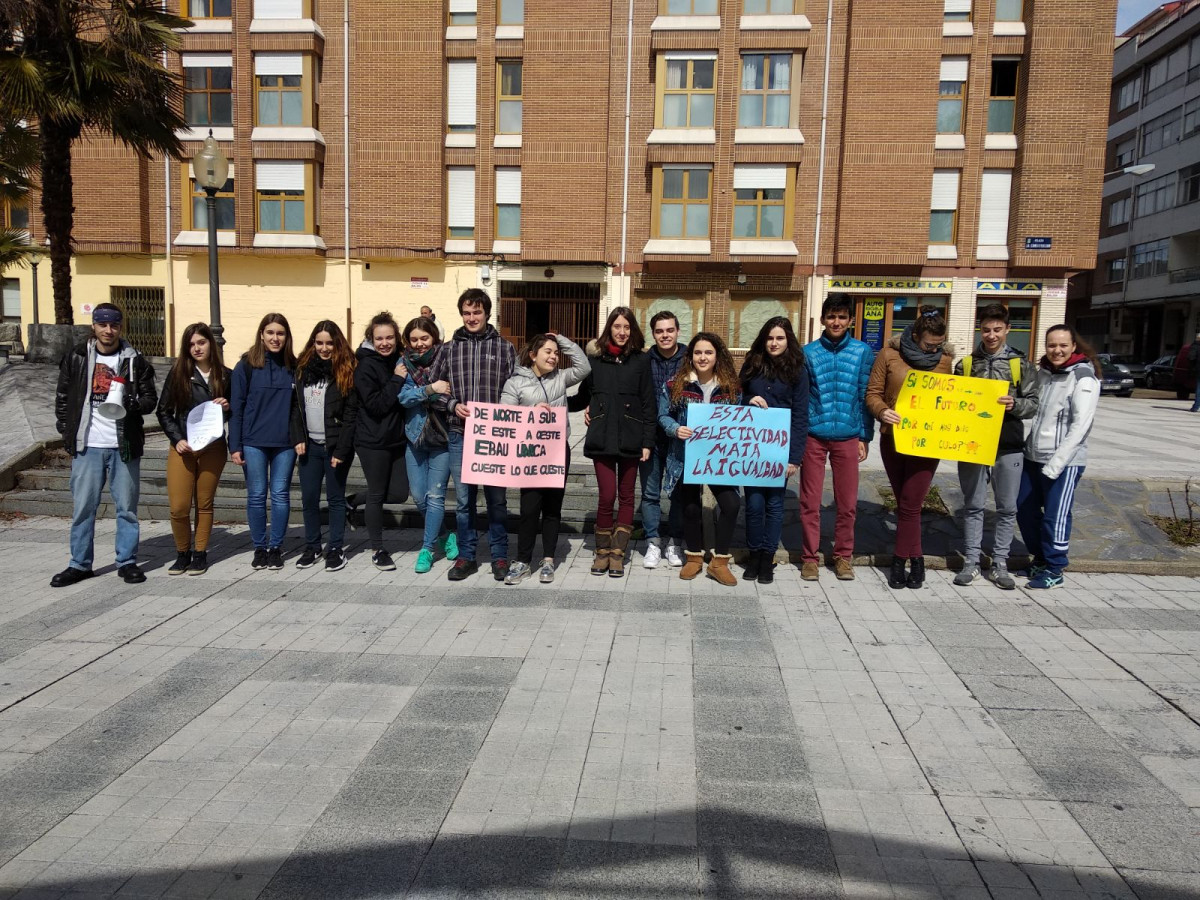 Guardo manifestacion estudiantes 1