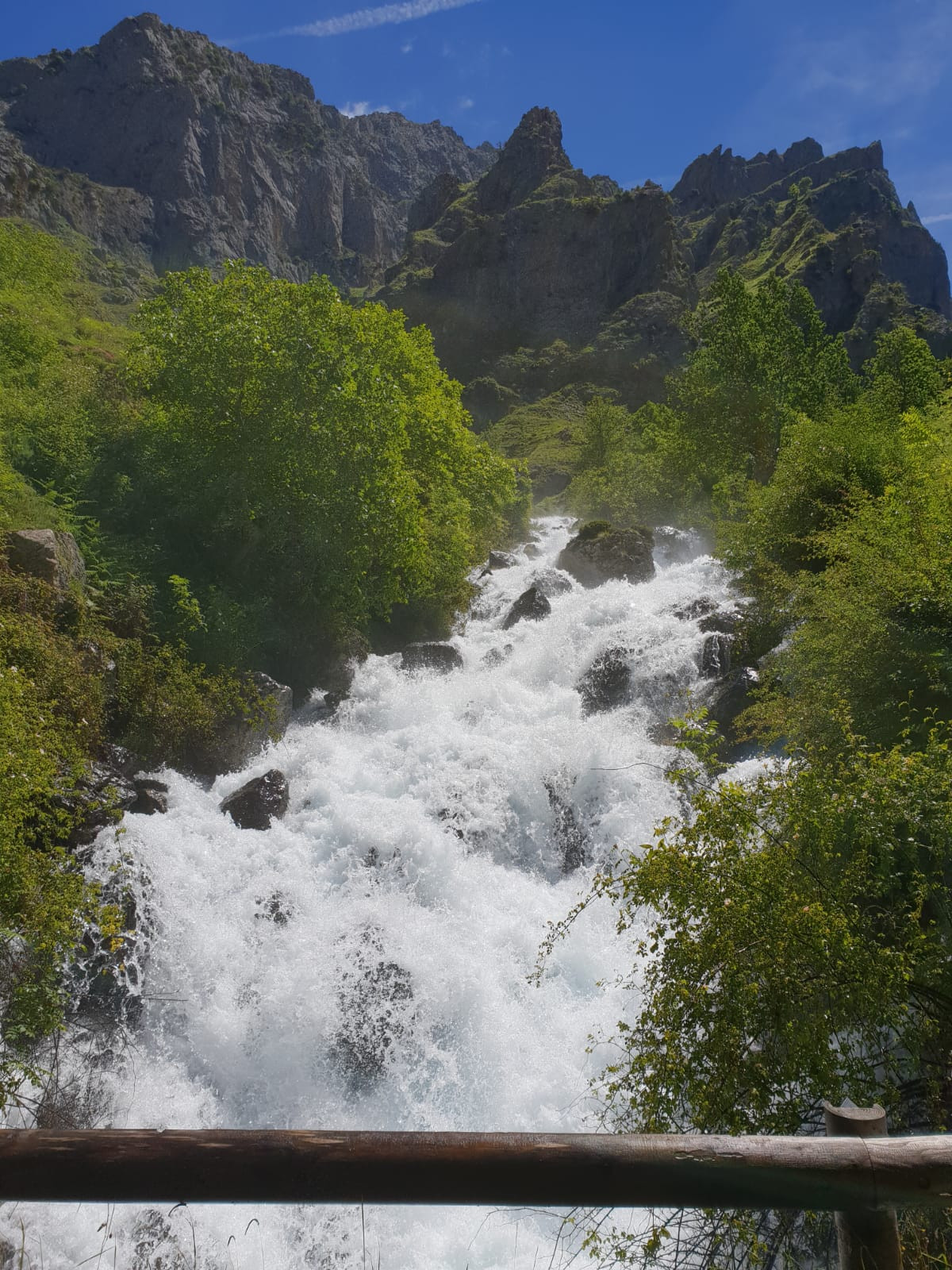 Cascada cain diario de valderrueda