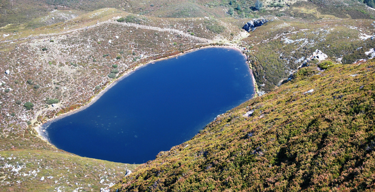 Lago Ubales desde el Cascayón