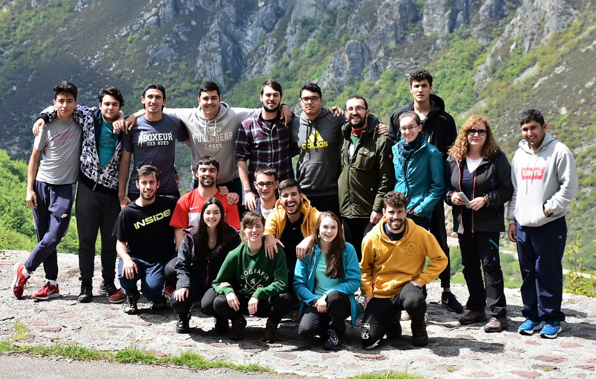 Estudiantes de la ULE en el Mirador de Riofru00edo