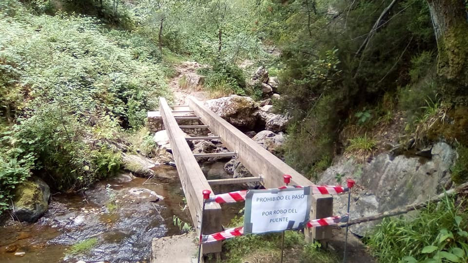 Cascada nocedo prohibido