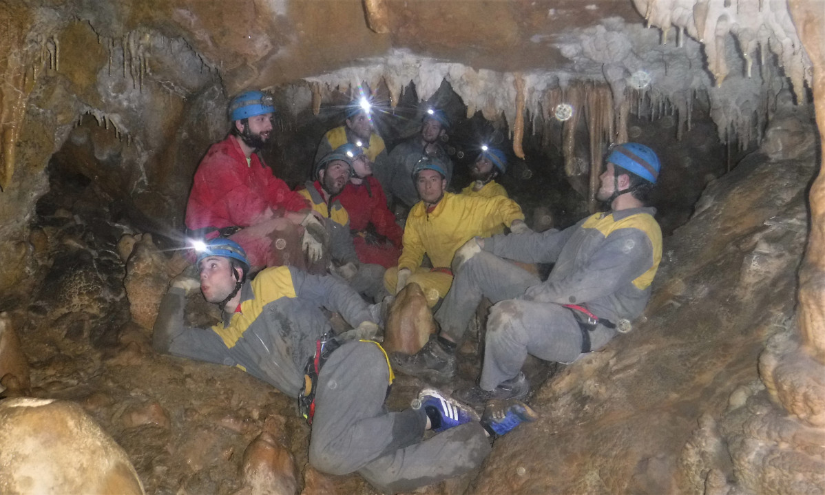 Foto de archivo   Actividades Deportivas ULE (Espeleologu00eda)