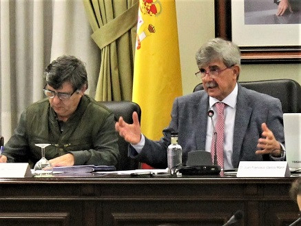 Foto de archivo de una reuniu00f3n del Consejo de Gobierno de la ULE 02 (2)