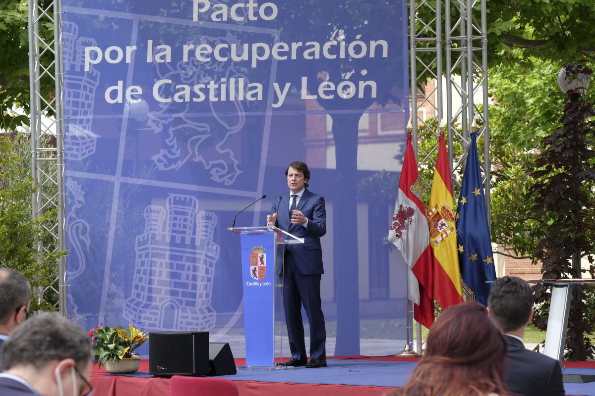 20200617 FIRMA DEL PACTO POR LA RECUPERACION ECONOMICA 31