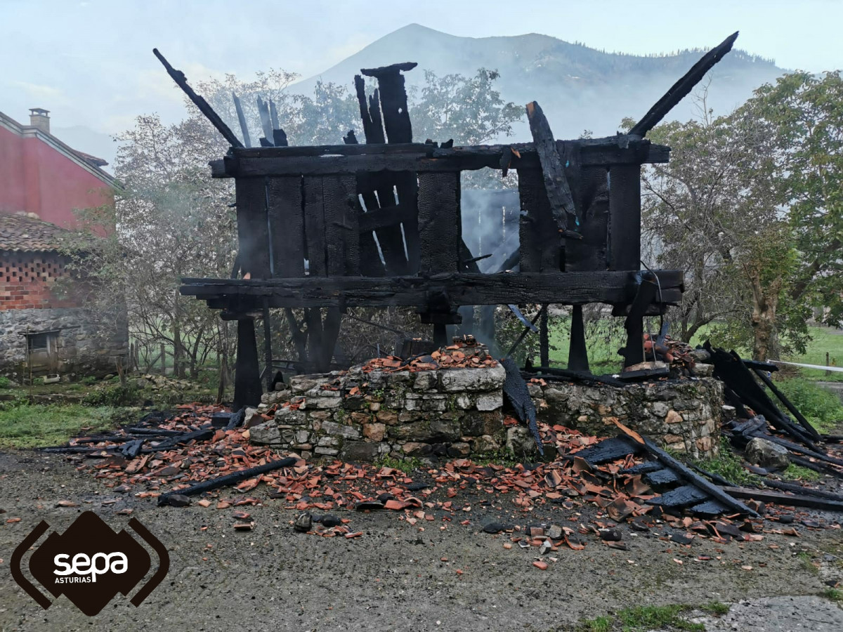 2020.10.18 INCENDIO URBANO CANGAS ONIS2