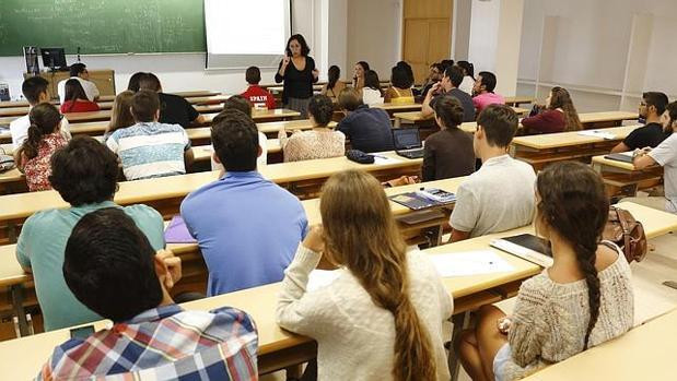 Estudiantes en una clase