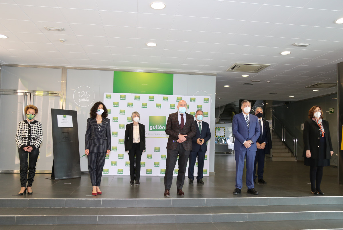 Foto grupo Visita Consejeru00eda Agricultura Galletas Gullu00f3n 1