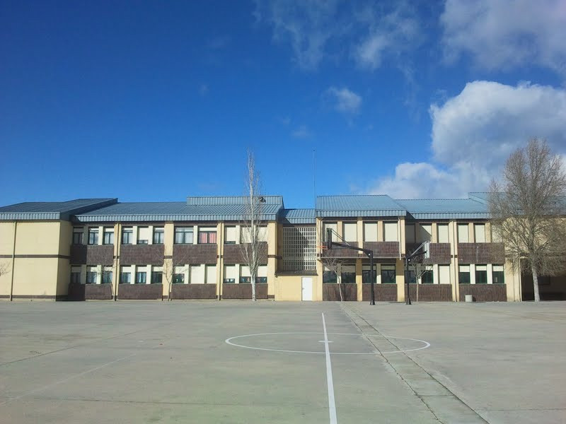 Colegio mansilla de las mulas