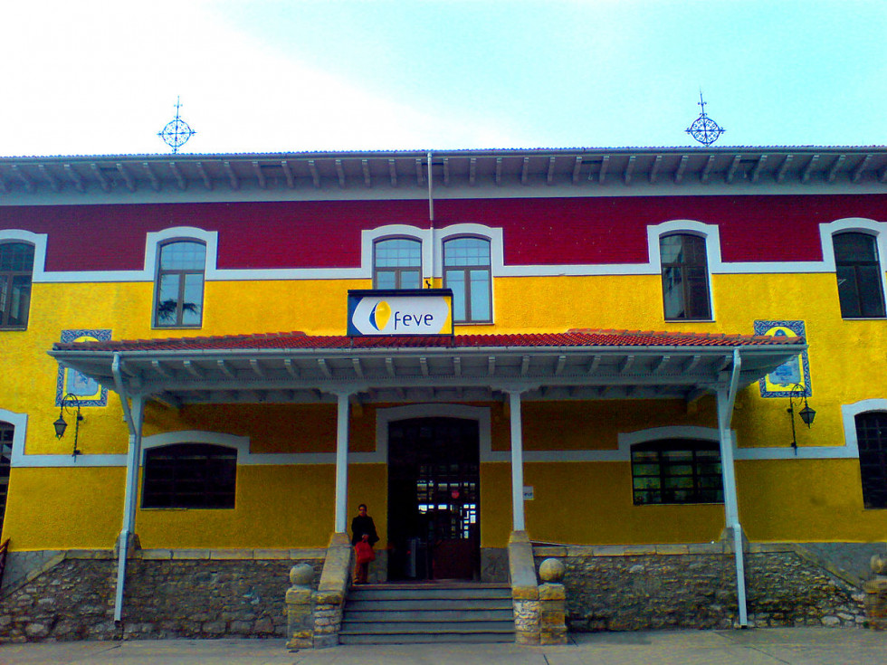 1200px EstaciónFeveLeón