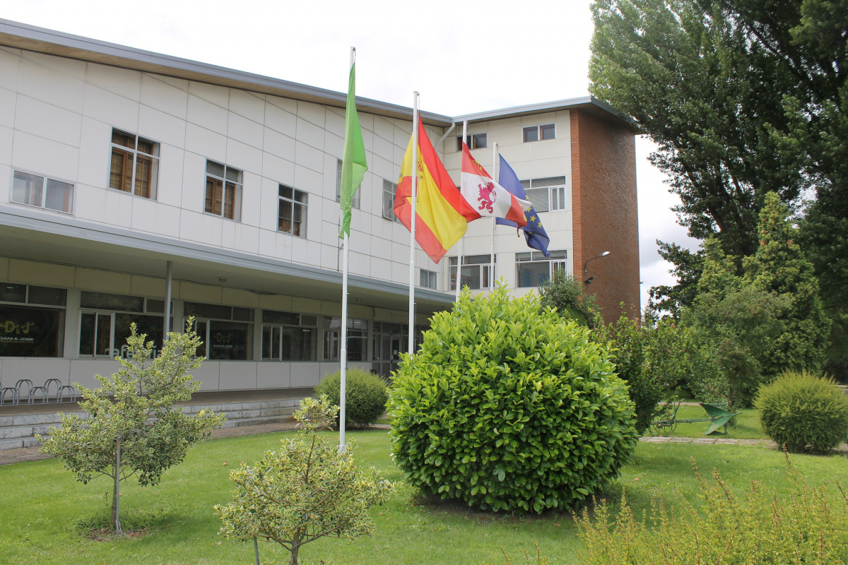 Escuela de Ingenieru00eda Agraria y Forestal de la ULE 01