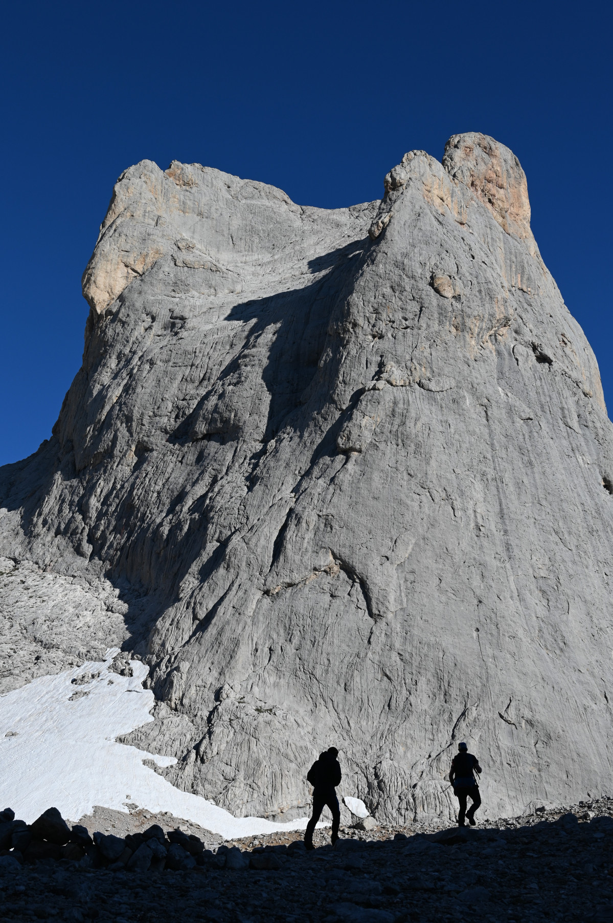 La vertical muralla sur