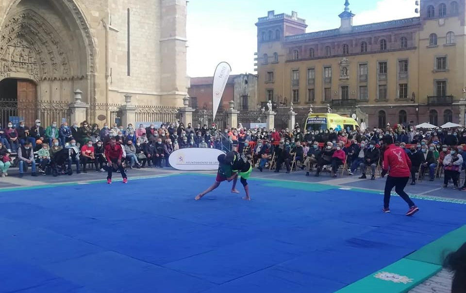 Lucha leonesa san froilan ayto leon 1