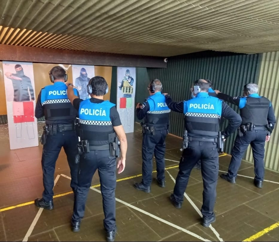 POLICu00cdA LOCAL DE AGUILAR