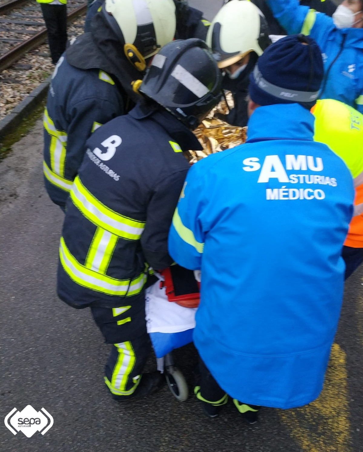 2021.11.29 ACCIDENTE FERROVIARIO EN LENA 6