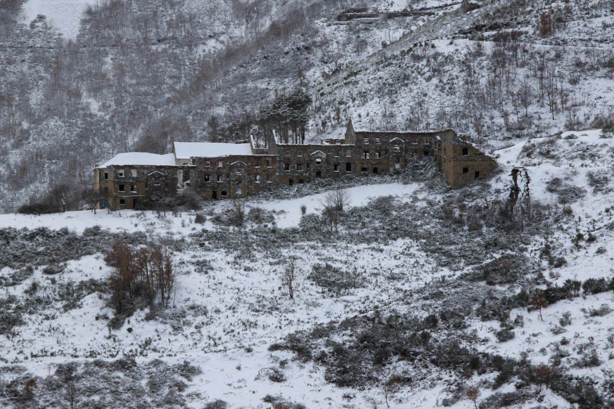 Poblado minero de La Piela (Corullón)