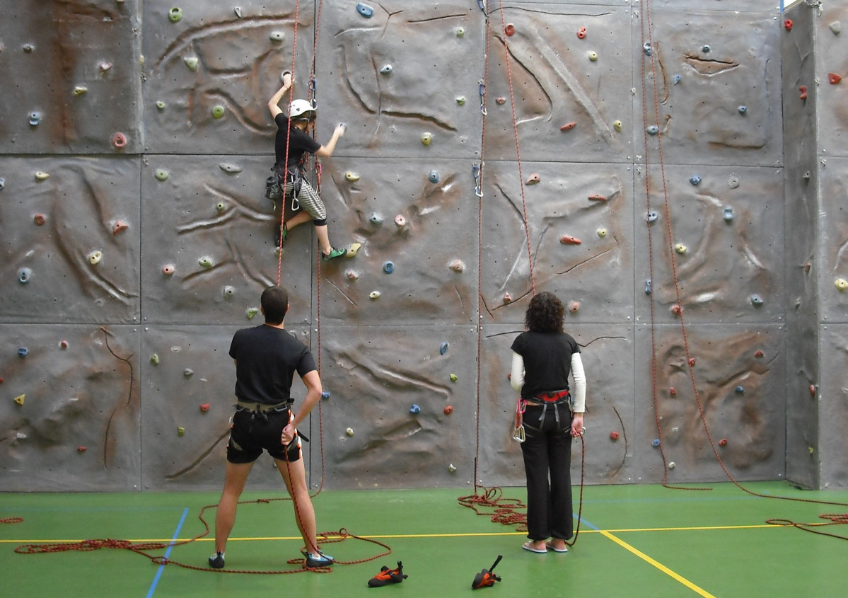 Foto de archivo   Actividades Deportivas ULE (Escalada)