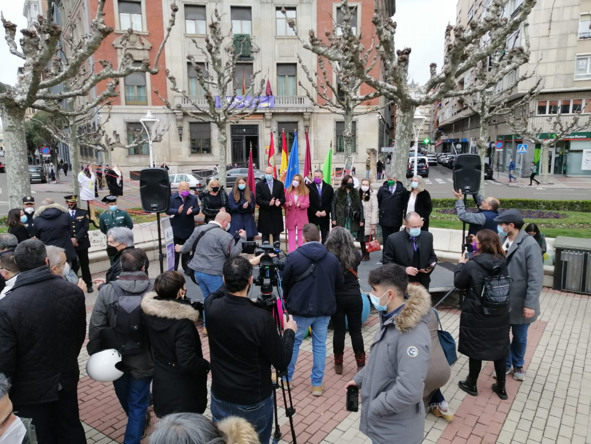Acto 8M III