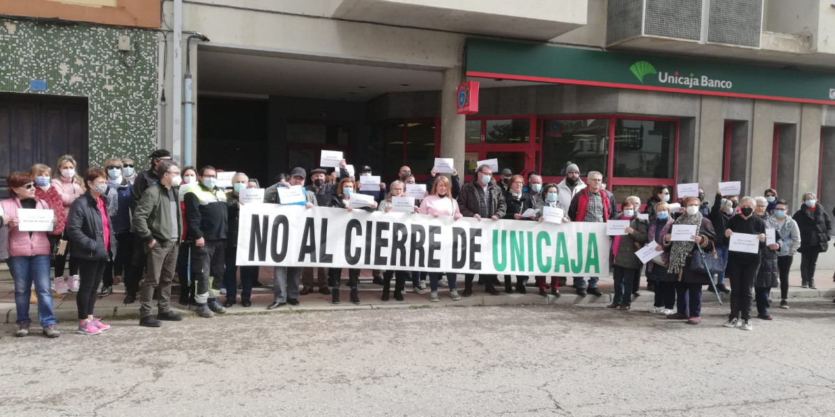 Unicaja sabero cierre