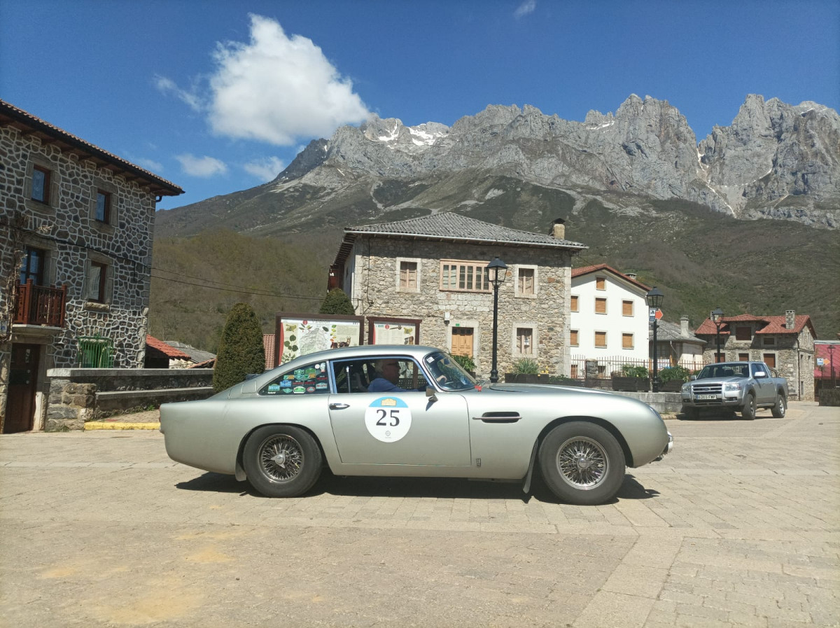 Coches clasicos valdeon 2022 1