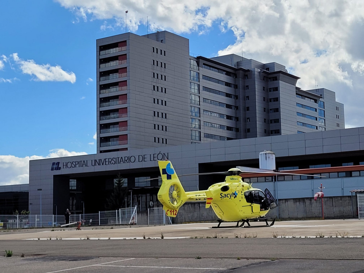 Helicptero 112 sacyl hospital Carlos Fernandez Moran 3