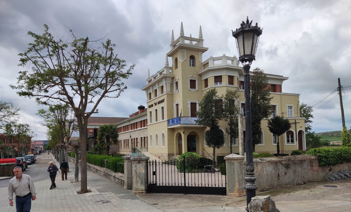 Colegio san gregorio aguilar de campoo