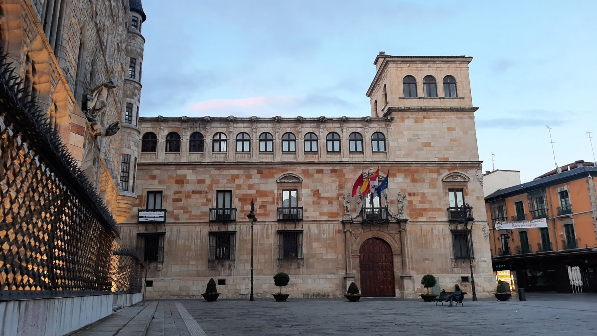 Palacio de los Guzmanes Diputación de León 2022