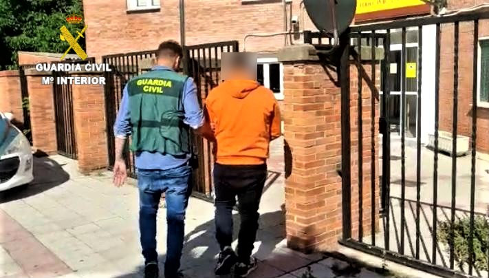 220623 FOTO operaciu00f3n BOPA robo vehu00edculo. Detenido Guardia Civil