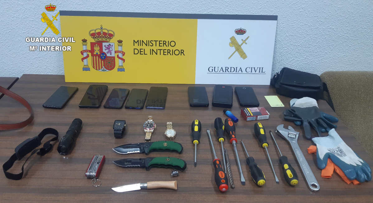 220629 FOTO tres detenidos hurto gasolinera en Asturias