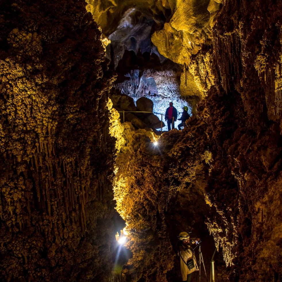 Cueva llamazares