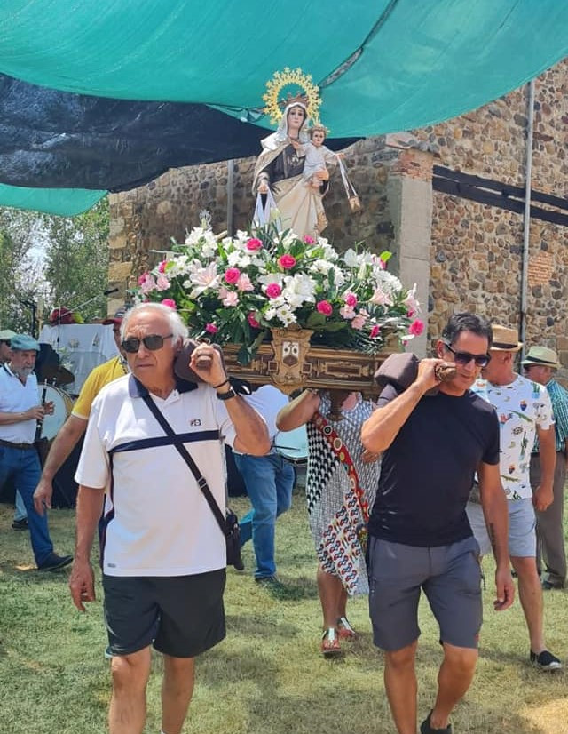 Romeria carmen guardo (4)