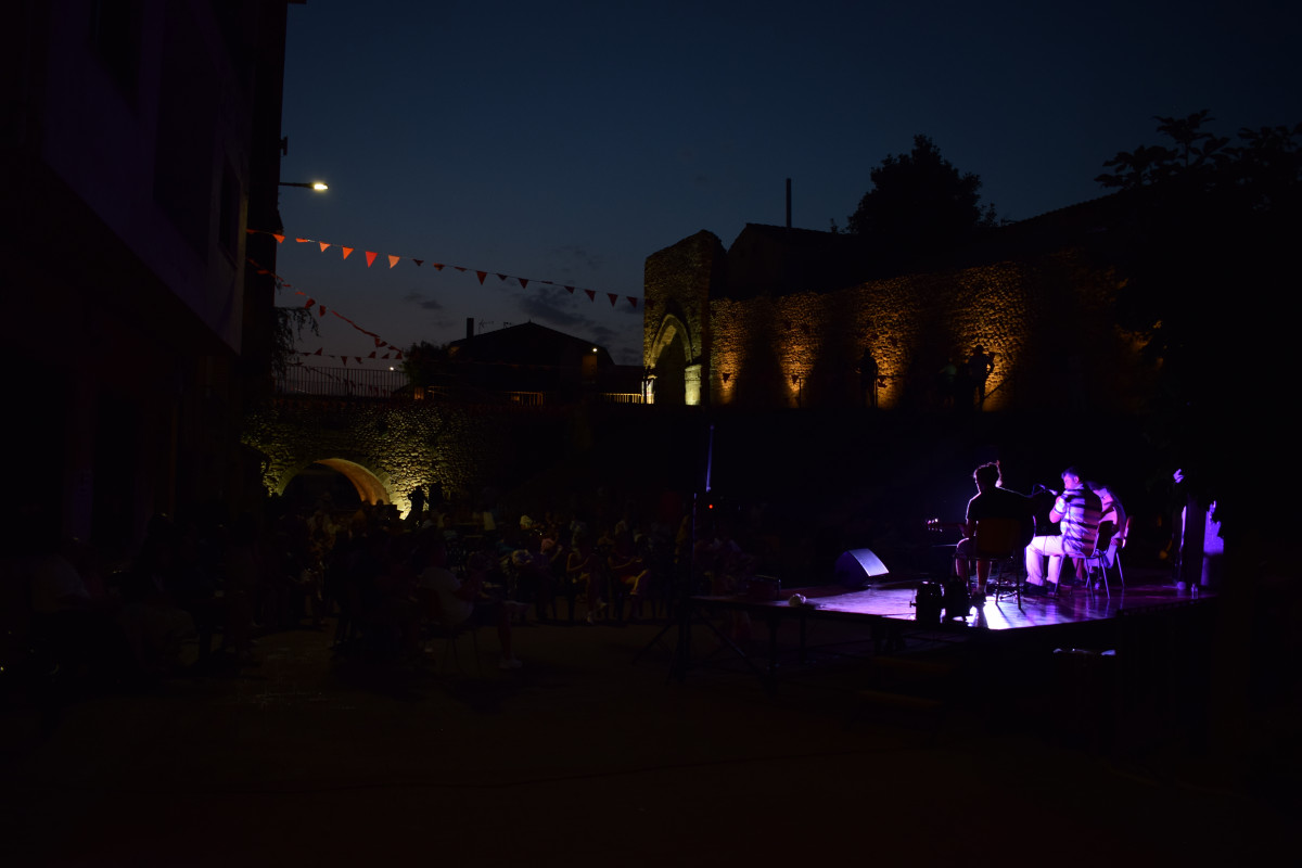 LPC Cecina Folk Almanza