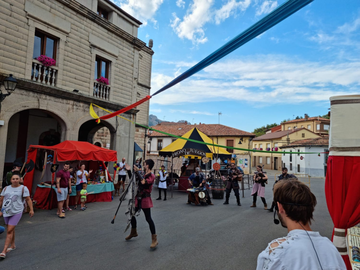 Mercado vadiniense cistierna (7)