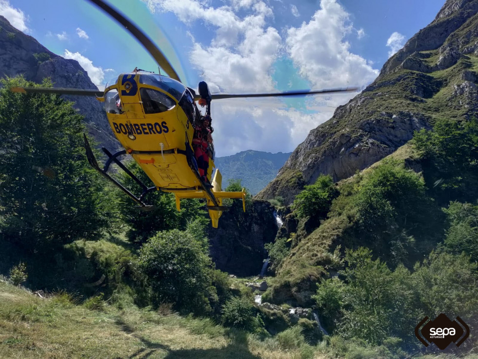 2022.08.15 RESCATE DE MONTAÑA EN ALLER