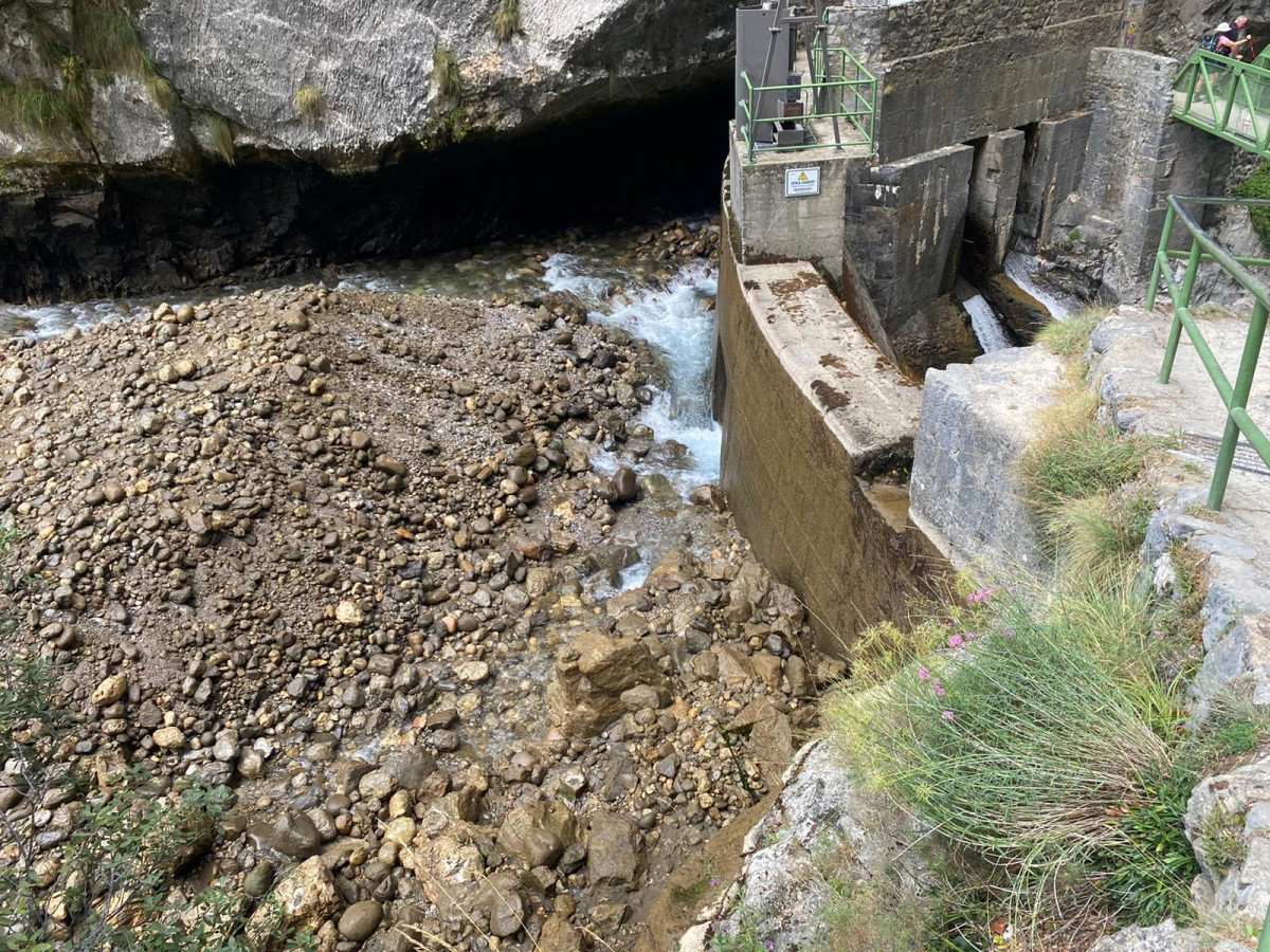 Canal del cares sin agua