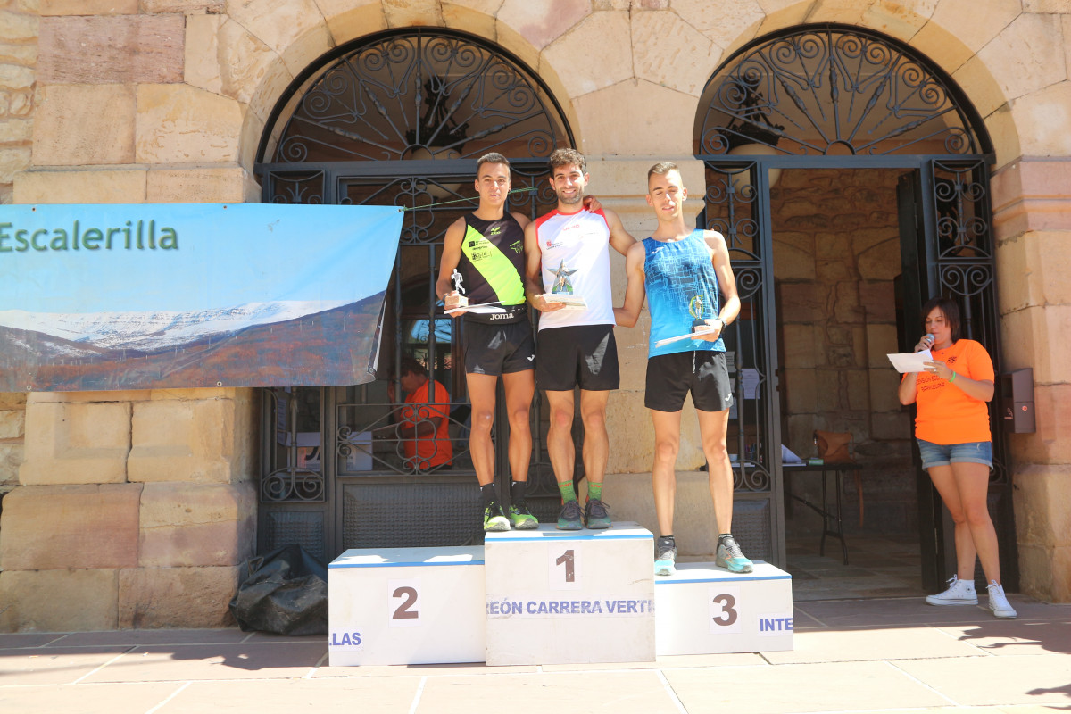 Podium ascension a la escalerilla barruelana 2022