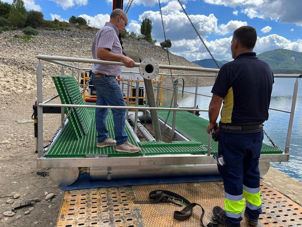 Obra embalse riau00f1o bombeo agua (3)