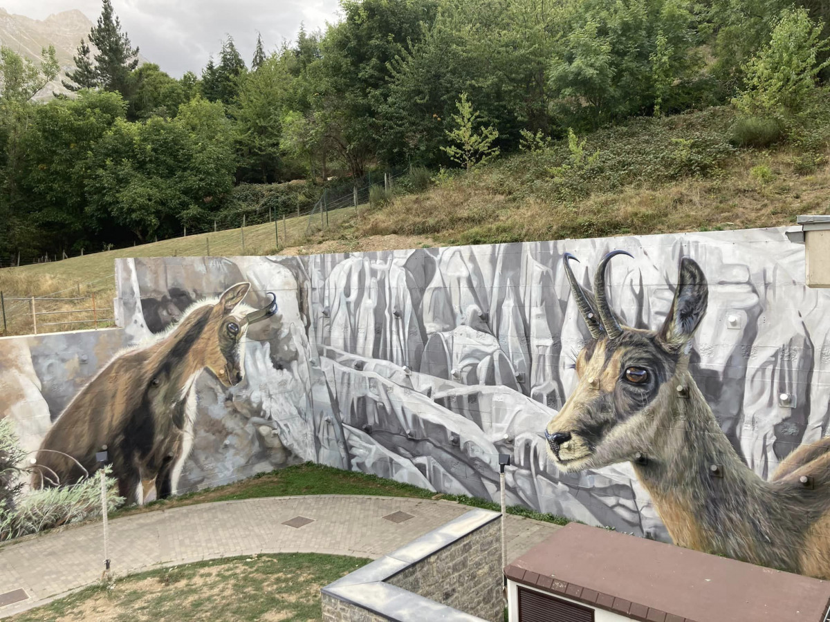 Mural centro visitantes picos de europa