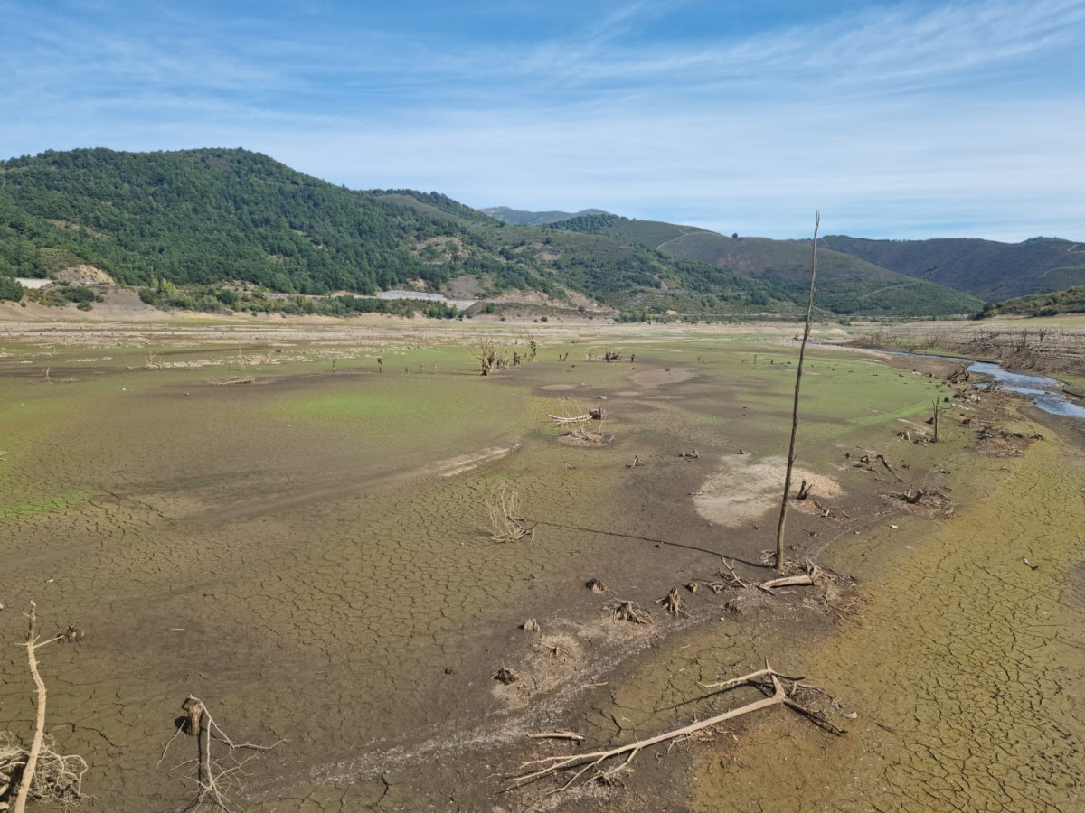 Pantano de riaño sequia septiembre 22 9