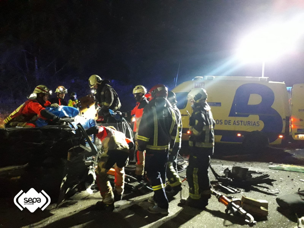 2022.09.21 ACCIDENTE DE TRAFICO EN RIBERA DE ARRIBA 5