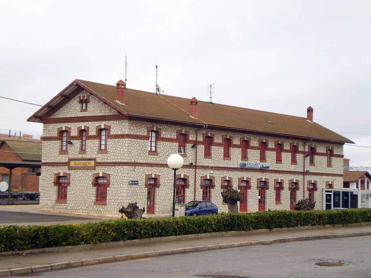 Sahagun estacion de tren leonocio