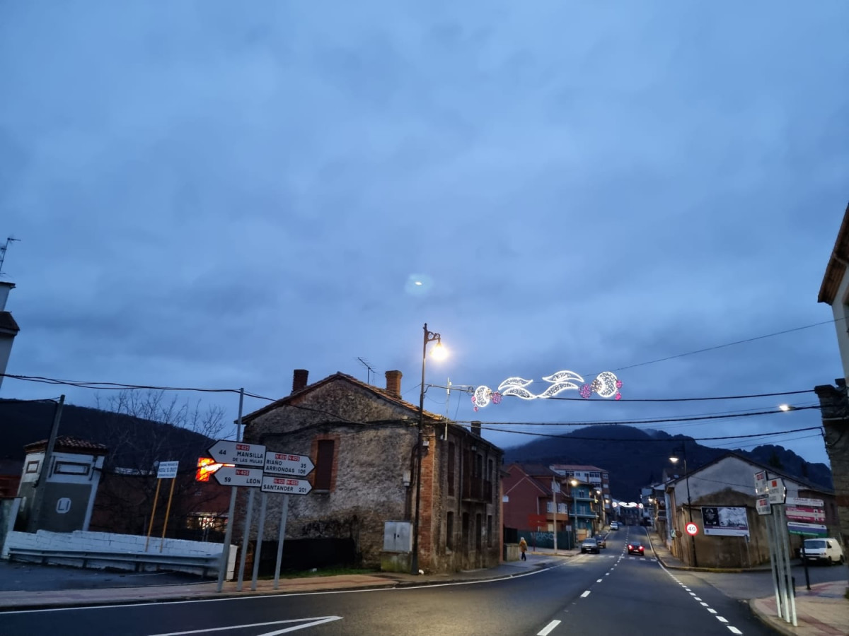 Iluminacion navidad 2022 cistierna